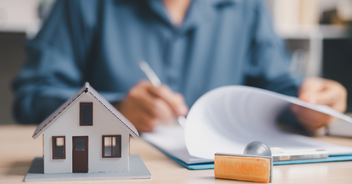 Reviewing mortgage options in Central Florida before buying a home